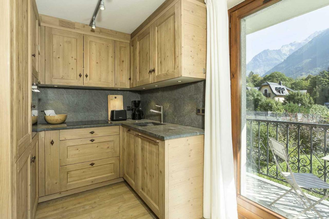 Apartment Ensa - Alpes Travel - Central Chamonix - Sleeps 4 Экстерьер фото